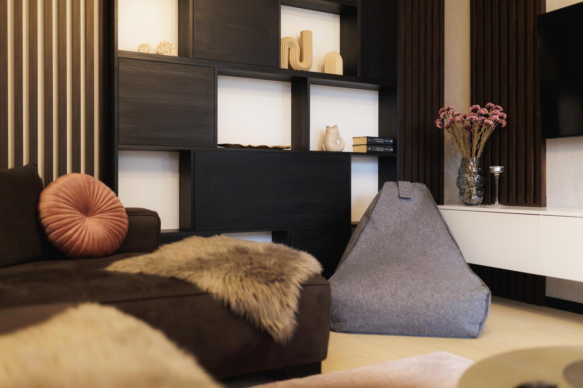 Rose Luxury Apartment & 24H Self Check-In With Private Parking Banská Bystrica Exterior foto